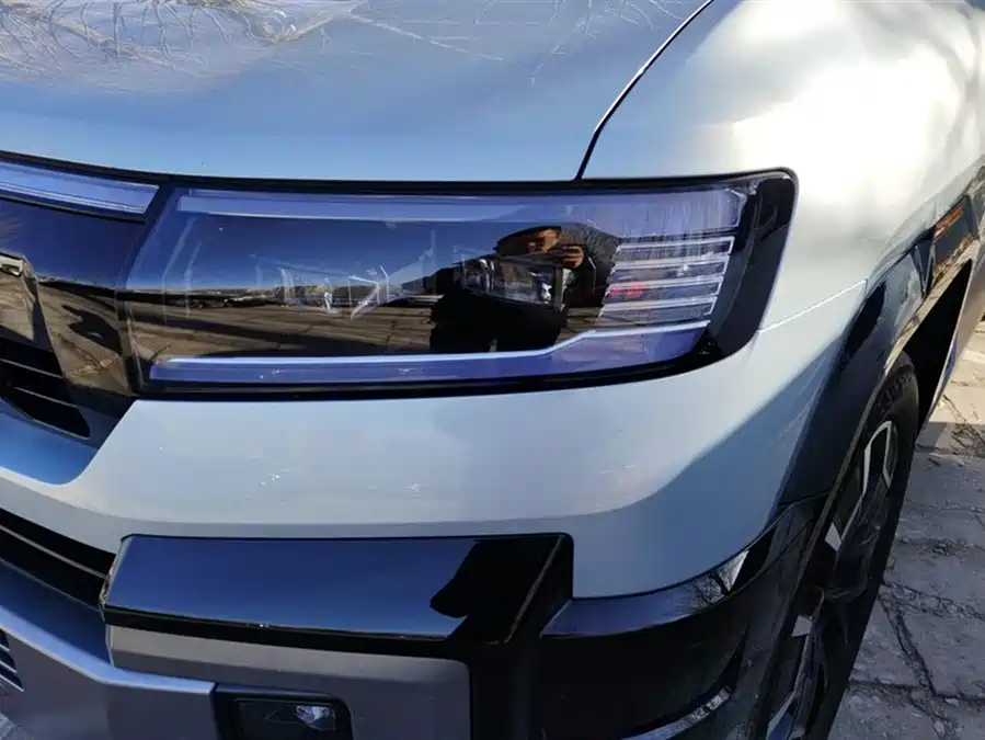 900x675_0_q87_c42_autohomecar__ChxpV2k09MWAfUcnAAGH5ps9Cyw692.jpg.webp Used BYD Leopard 8 2025 Zhiyong flagship drone version 6 seats