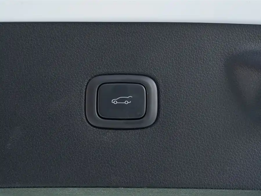 900x675_0_q87_c42_autohomecar__ChxpV2k36PKAei66AAHHgdpZ8wQ511.jpg.webp Used NIO EC6 2020 430KM Sports Edition