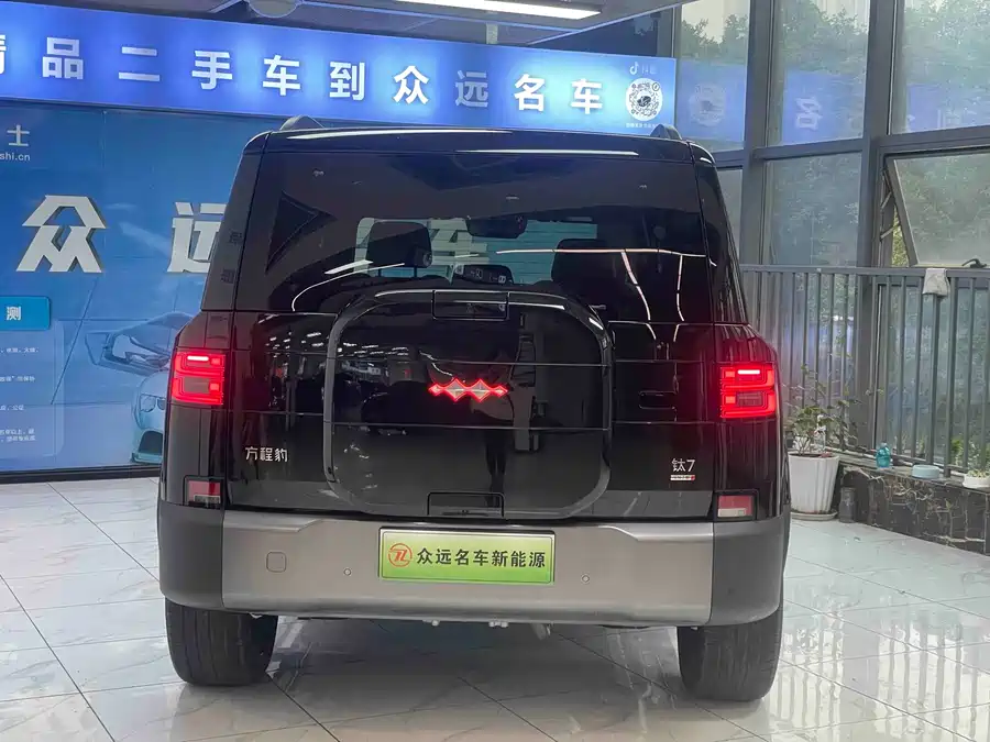 900x675_0_q87_c42_autohomecar__ChxpV2k44WeASNqaAAgG_szBJYM591.jpg.webp Used BYD Leopard Titanium 7 2025 190KM four-wheel drive Ultra version