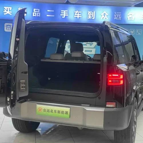 900x675_0_q87_c42_autohomecar__ChxpV2k44WqAcw7AAAeu7yfHghc520.jpg.webp Used BYD Leopard Titanium 7 2025 190KM four-wheel drive Ultra version