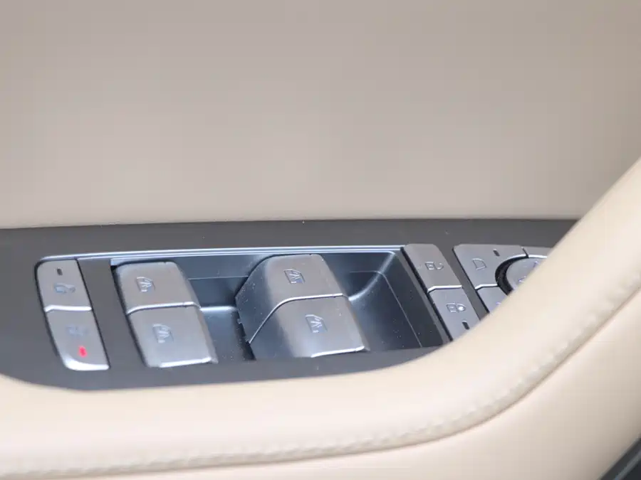 Used BYD Leopard 8 2025 Zhiyong flagship version 7 seats