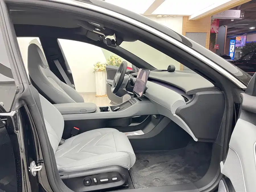 Used NIO ET5T 2025 75kWh Touring