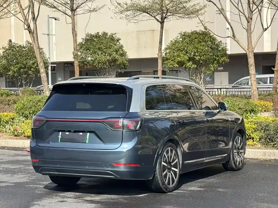 900x675_0_q87_c42_autohomecar__ChxpV2k5MtaAexsSAAVs3Rxz1Xc332.jpg.webp Used AITO M9 2024 pure electric Max version 100kWh 6-seater version