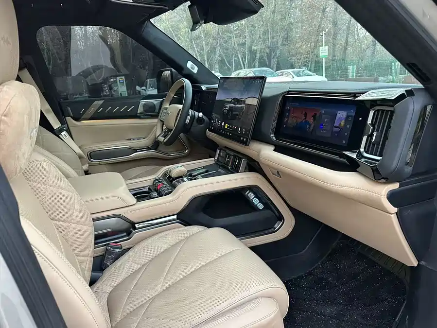 Used BYD Leopard 8 2025 Zhiyong flagship version 6 seats