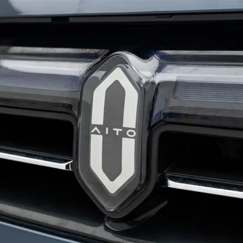 900x675_0_q87_c42_autohomecar__ChxpV2k6KX-AUS5HAAEkb7JBI9A169.jpg.webp Used HUAWEI AITO M7 2024 1.5T Intelligent Driving Four-wheel Drive Pro Version 5 Seats