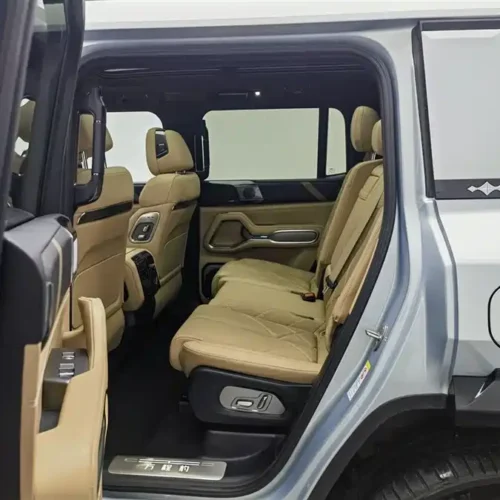 900x675_0_q87_c42_autohomecar__ChxpV2k6XRuAHqruAAGDLgdebDA164.jpg.webp Used BYD Leopard 8 2025 Zhiyong flagship version 7 seats