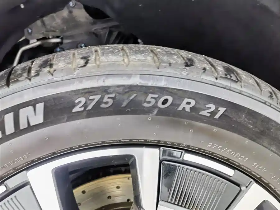 900x675_0_q87_c42_autohomecar__ChxpV2k6XSCAa1c7AAG3YU2DqOg348.jpg.webp Used BYD Leopard 8 2025 Zhiyong flagship version 7 seats