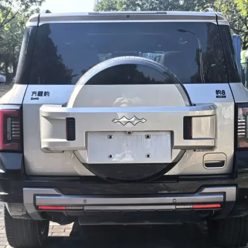 900x675_0_q87_c42_autohomecar__ChxpV2k6j_uATsj1AAXHYCJT0NY313.jpg.webp Used BYD Leopard 8 2025 Zhiyong flagship version 7 seats