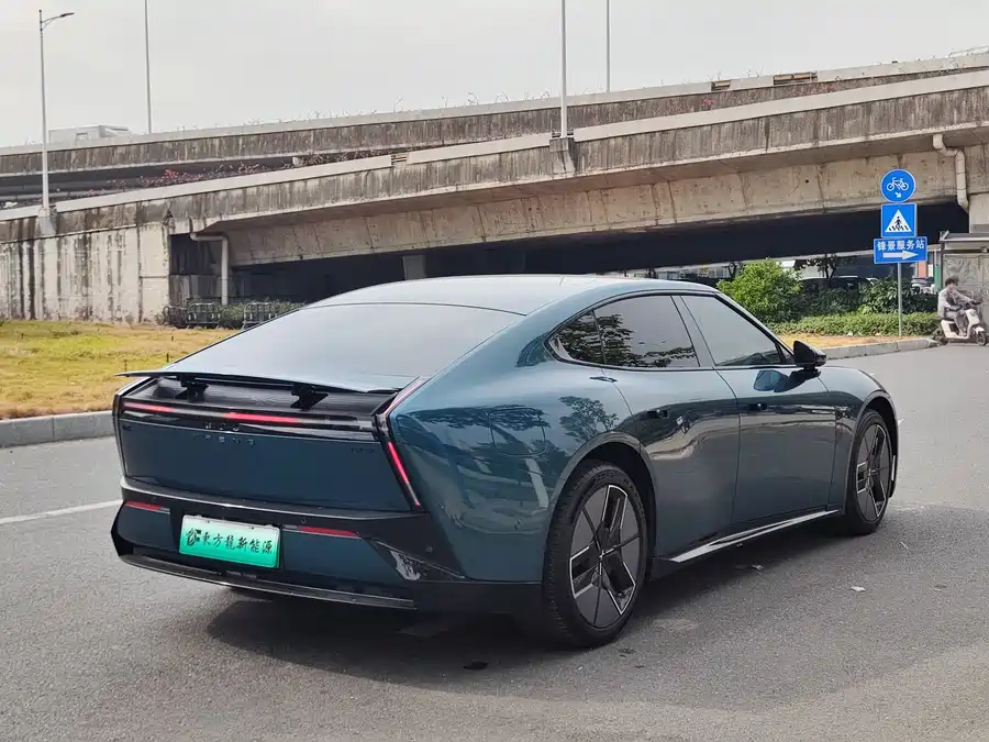 900x675_0_q87_c42_autohomecar__ChxpV2k6jxSAFvwIAAoQIrLyhYo501.jpg.webp Used Xpeng P7 2025 702 Long Battery Life Ultra