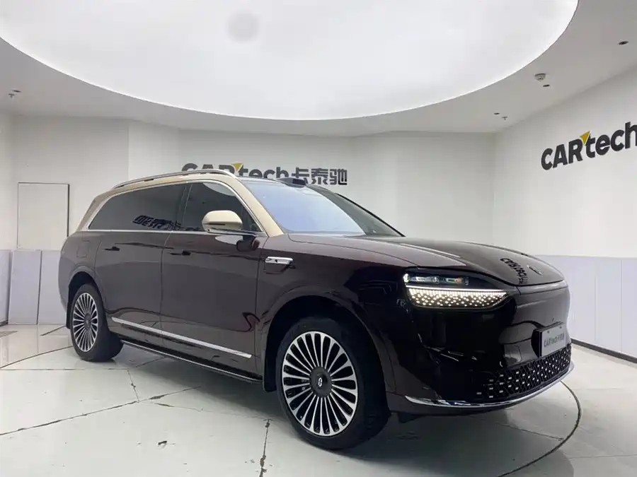 Used AITO M9 2025 extended range Ultra version 52kWh 6-seater version