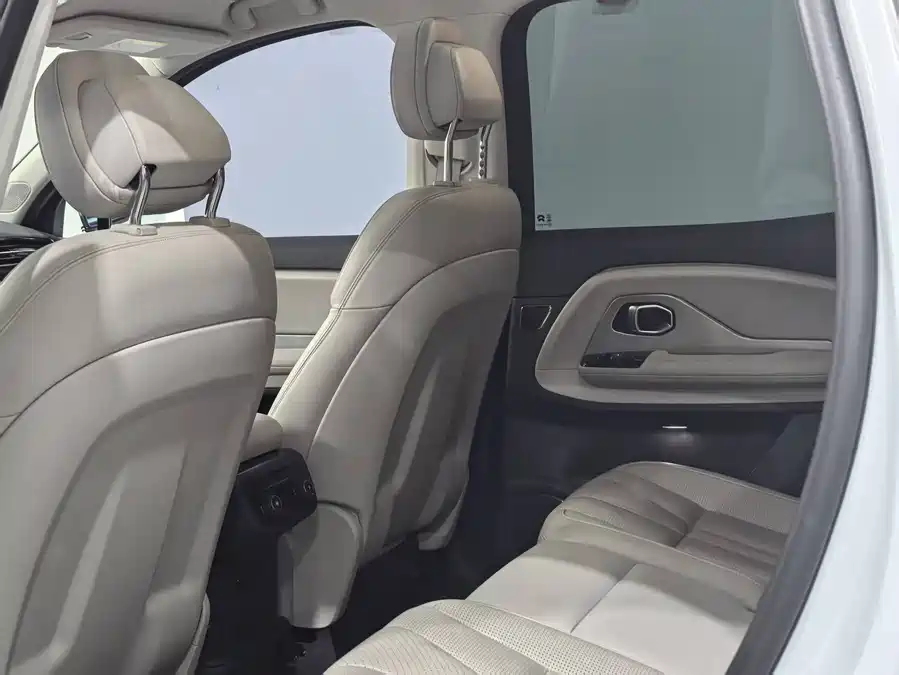 900x675_0_q87_c42_autohomecar__ChxpV2k7peWAQFSWAAHoEwnj-ZY483.jpg.webp Used NIO ES8 2018 model 355KM baseline version seven-seater version