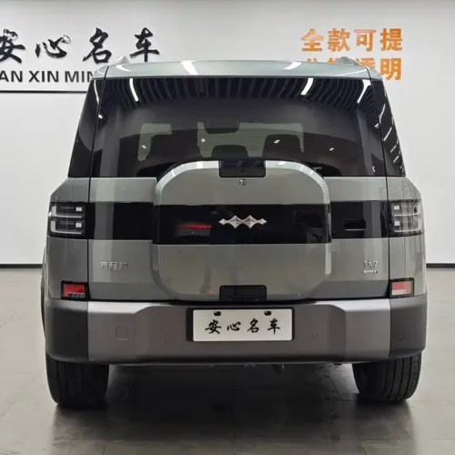 900x675_0_q87_c42_autohomecar__ChxpV2k8NSeAUYicAAU0-0S3hks425.jpg.webp Used BYD Leopard Titanium 7 2025 190KM four-wheel drive Ultra version