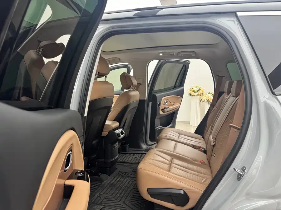 900x675_0_q87_c42_autohomecar__ChxpV2k9PFOAGo5tAAeJpDhTcUg145.jpg.webp Used NIO ES8 2018 model 355KM baseline version seven-seater version