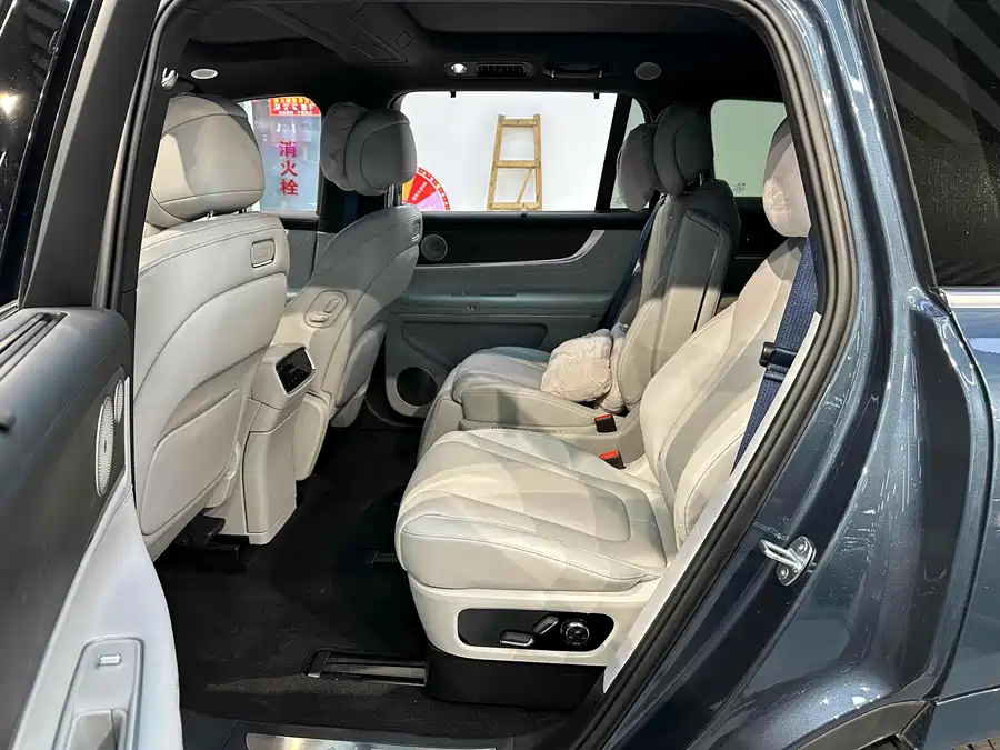 900x675_0_q87_c42_autohomecar__ChxpV2kG6faAK-j7AAkKig08RTg651.jpg.webp Used AITO M9 2024 extended range Ultra version 42kWh 6-seater version