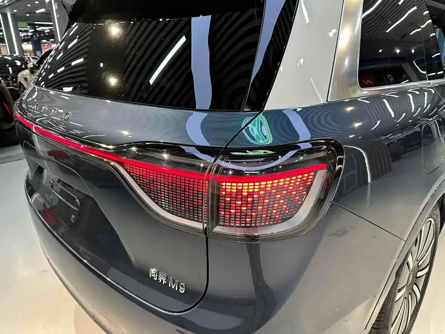 900x675_0_q87_c42_autohomecar__ChxpV2kG6fqAX36QAAmi8yVkafQ700.jpg.webp Used AITO M9 2024 extended range Ultra version 42kWh 6-seater version