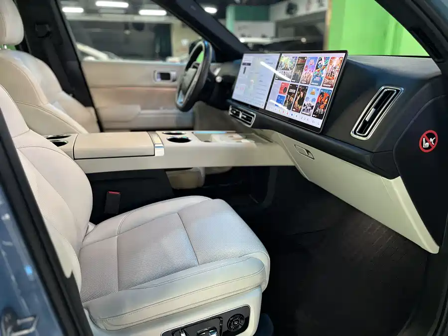 900x675_0_q87_c42_autohomecar__ChxpV2kIGZKAAlSwAAUrA428YQI143.jpg.webp Used Li Auto L9 2022 Max