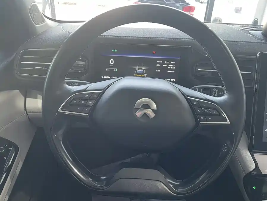 900x675_0_q87_c42_autohomecar__ChxpV2kJmh-AeHvsAAKXd38ikic449.jpg.webp Used NIO ES8 2018 model 355KM baseline version seven-seater version