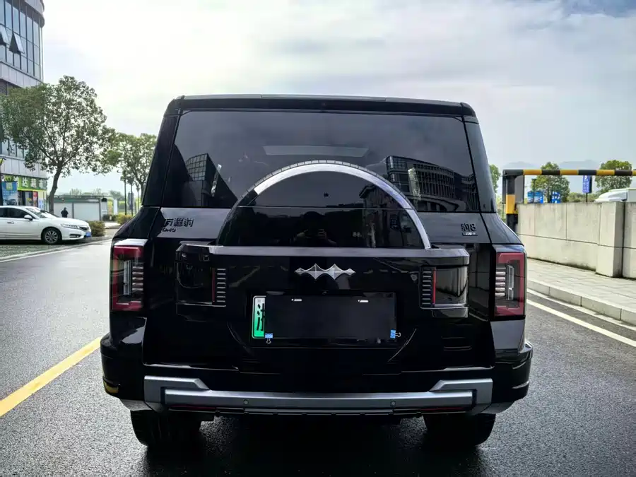 Used BYD Leopard 8 2025 Zhiyong flagship version 7 seats