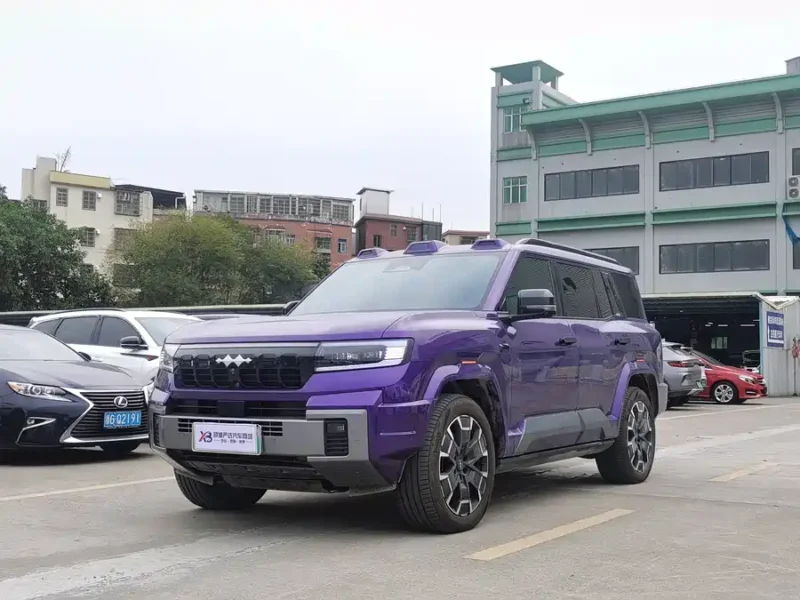 900x675_0_q87_c42_autohomecar__ChxpV2kQZKWAHljjAAT6KIucWq8532.jpg.webp Used BYD Leopard 8 2025 Zhiyong flagship version 7 seats