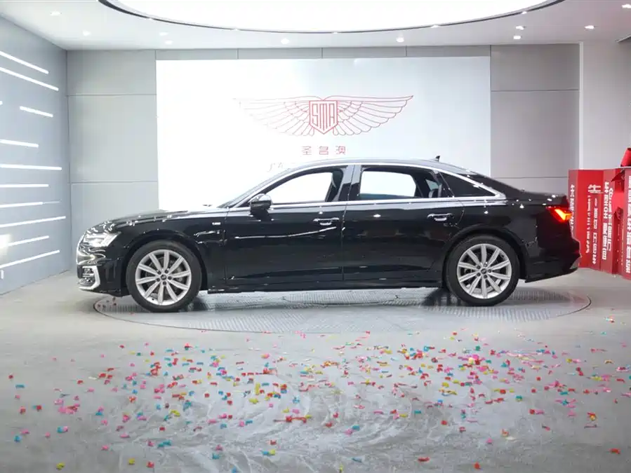 900x675_0_q87_c42_autohomecar__ChxpV2kRfM-AWbo8AAGXWaxuFqk968.jpg.webp Used Audi A6L 2023 45 TFSI Premium Dynamic Model