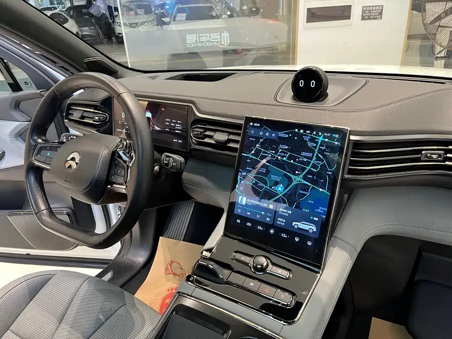 900x675_0_q87_c42_autohomecar__ChxpV2kRlCGAEo2GAAxPe_N89H0657.jpg.webp Used NIO ES8 2020 415KM six-seater version