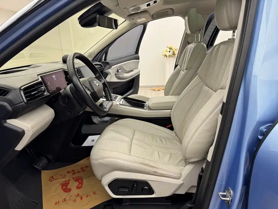 900x675_0_q87_c42_autohomecar__ChxpV2kT9OiANyghAAjdOUO-FoA468.jpg.webp Used NIO ES8 2018 Founder Edition