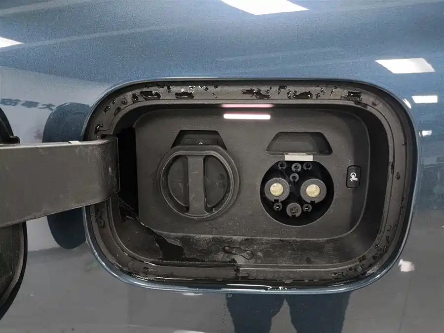 Used AITO M9 2024 extended range Ultra version 52kWh 5-seater version