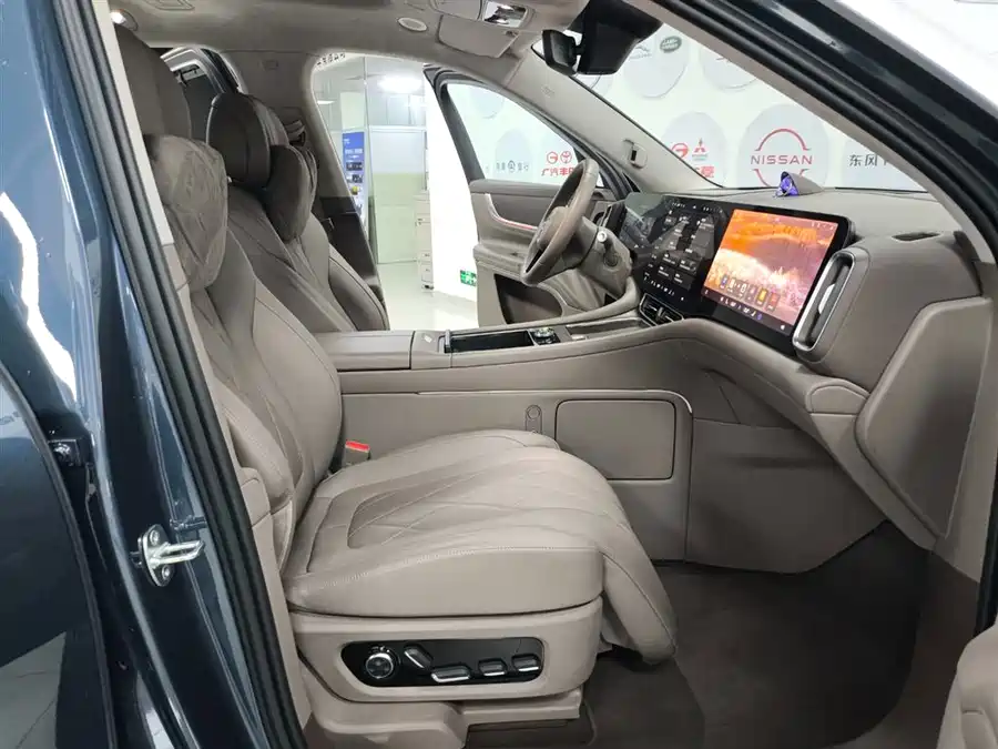 Used AITO M9 2024 extended range Ultra version 52kWh 5-seater version