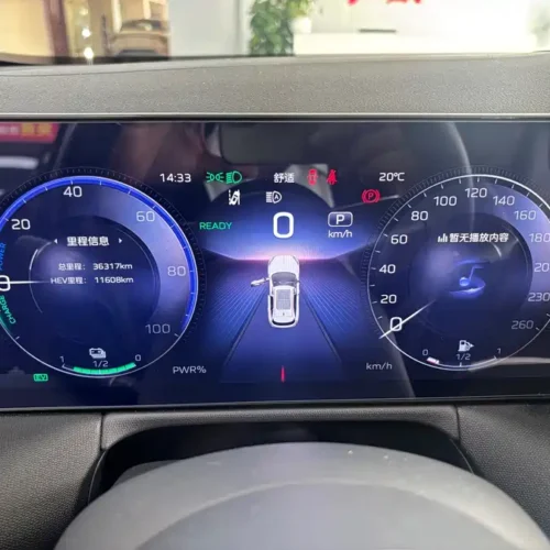 900x675_0_q87_c42_autohomecar__ChxpV2kUMhCAEZHaAAkJS4cvHlo929.jpg.webp Used Hongqi HS3 PHEV 2024 115km Jinwei Edition