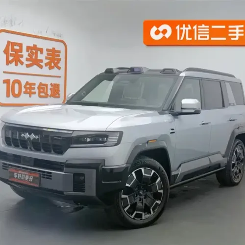 900x675_0_q87_c42_autohomecar__ChxpV2kVp-KABgTRAAFiRoE1i3Q809.jpg.webp Used BYD Leopard 8 2025 Zhiyong flagship version 7 seats