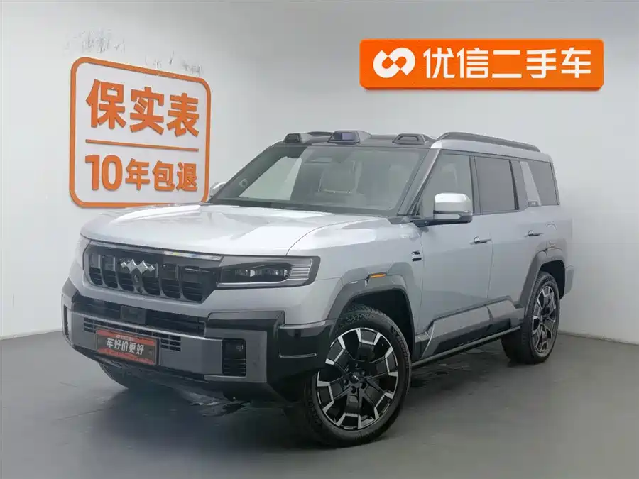 900x675_0_q87_c42_autohomecar__ChxpV2kVp-KABgTRAAFiRoE1i3Q809.jpg.webp Used BYD Leopard 8 2025 Zhiyong flagship version 7 seats