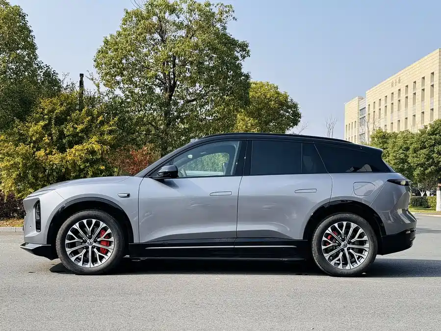 Used NIO ES6 2025 model 75kWh