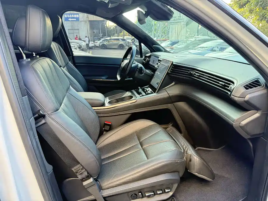 900x675_0_q87_c42_autohomecar__ChxpV2kXLTaAHq4_AAiDsAAq9oE148.jpg.webp Used NIO ES8 2020 450KM seven-seater version