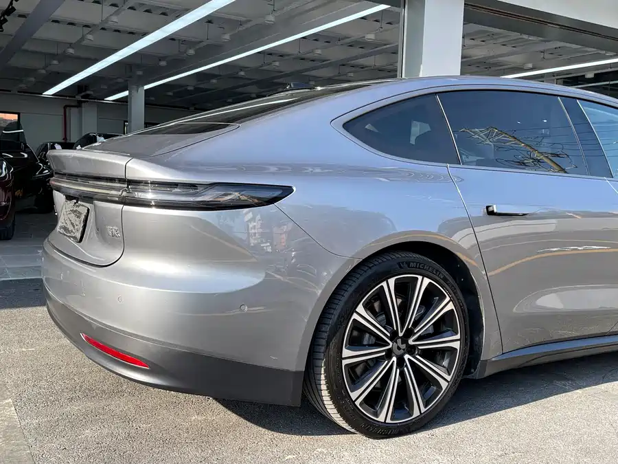 900x675_0_q87_c42_autohomecar__ChxpV2k_wzWAefE6AAsRHdEOj28128.jpg.webp Used NIO ET7 2024 100kWh Executive Signature Edition