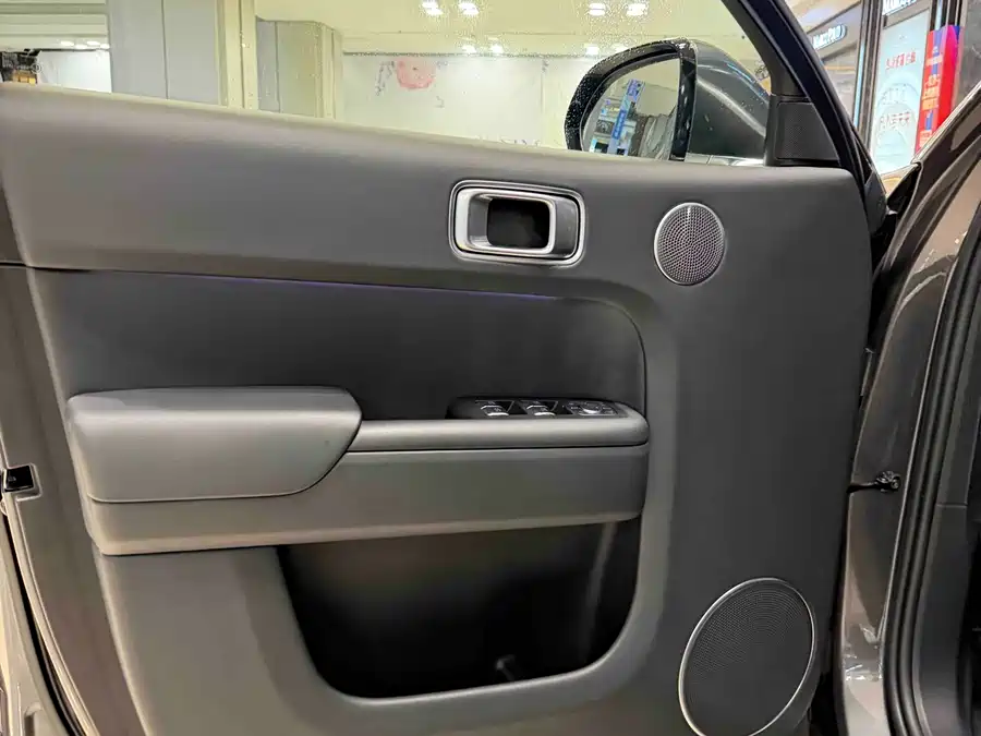 Used Li Auto L8 2024 Ultra
