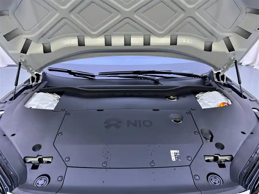 900x675_0_q87_c42_autohomecar__ChxpV2kcMJ-ABF0MAAHGZRX9pmI001.jpg.webp Used NIO ET5T 2024 model 75kWh Touring