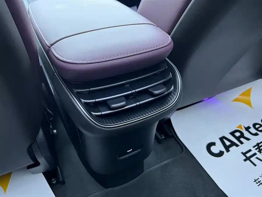 900x675_0_q87_c42_autohomecar__ChxpV2kcMJyAD8qMAAFg5Oj8sRI535.jpg.webp Used NIO ET5T 2024 model 75kWh Touring