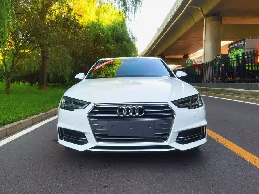 Used Audi A4L 2018 30th Anniversary Model 40 TFSI Fashion Model