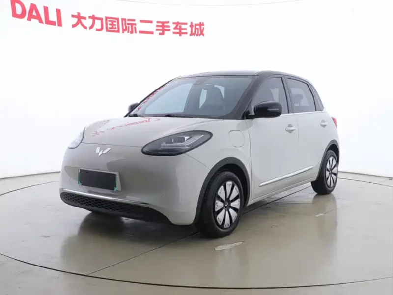 900x675_0_q87_c42_autohomecar__ChxpV2kekY-ABz1tAAThC0Xxzps726.jpg.webp Used Wuling Bingo 2023 model 333km Lingxi Internet+ model