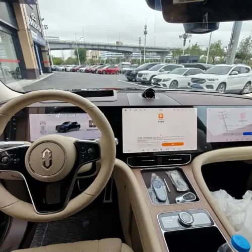 900x675_0_q87_c42_autohomecar__ChxpV2kemQKAerFlAAkYw-Ems8E050.jpg.webp Used AITO M9 2024 extended range Ultra version 52kWh 6-seater version