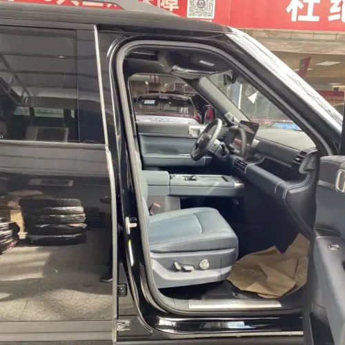 900x675_0_q87_c42_autohomecar__ChxpV2kfBBGAd1ElAAa9YTUnjaA016.jpg.webp Used BYD Leopard Titanium 7 2025 190KM four-wheel drive Ultra version