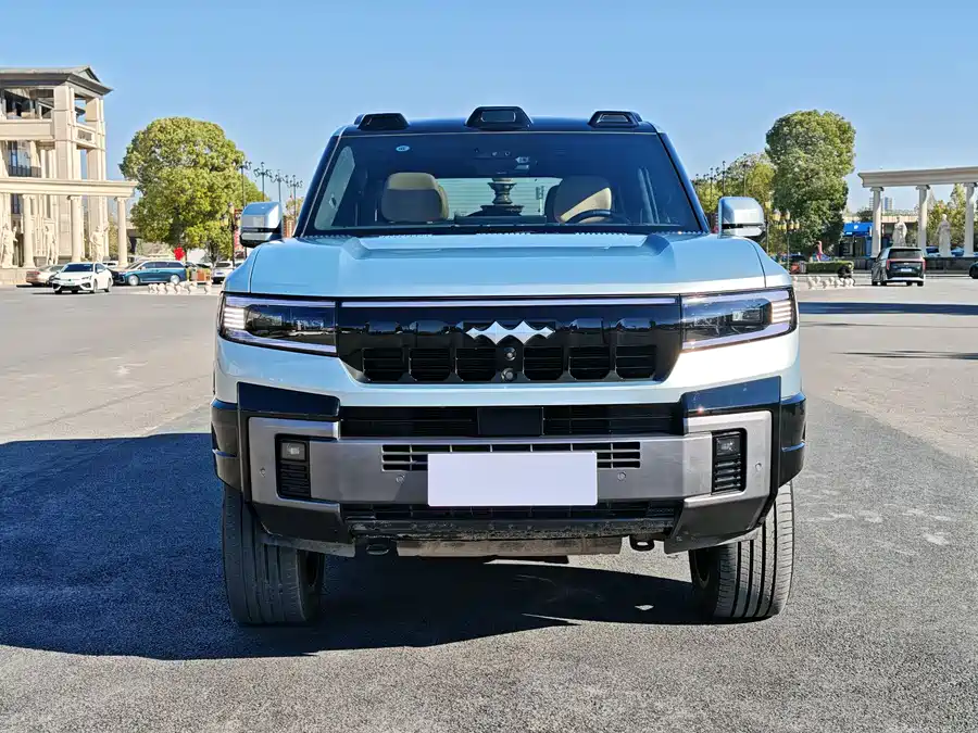 900x675_0_q87_c42_autohomecar__ChxpV2kf_wWAGinBAAm7H1WOV-M819.jpg.webp Used BYD Leopard 8 2025 Zhiyong flagship version 6 seats