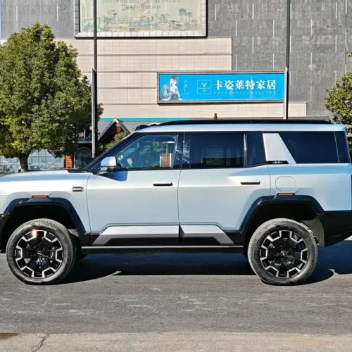 900x675_0_q87_c42_autohomecar__ChxpV2kf_wmAAXUSAAuRQBC2lHM882.jpg.webp Used BYD Leopard 8 2025 Zhiyong flagship version 6 seats