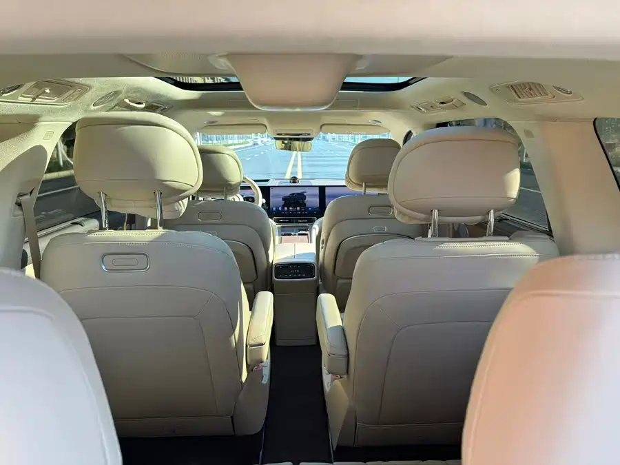 Used AITO M9 2024 extended range Ultra version 52kWh 6-seater version