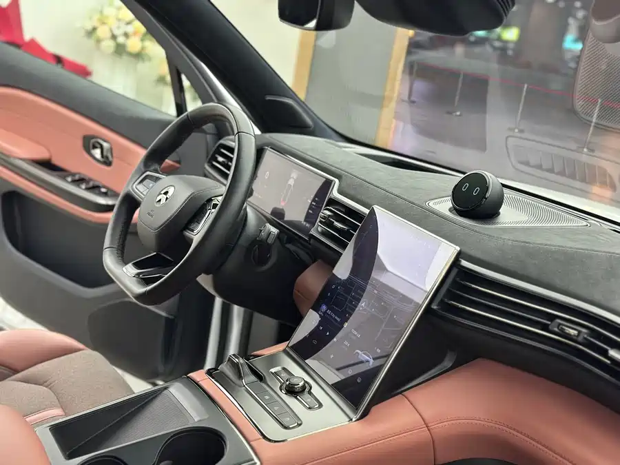 900x675_0_q87_c42_autohomecar__ChxpV2khgC-AcpyrAAdY8rKa0O4151.jpg.webp Used NIO EC6 2020 615KM Performance Edition