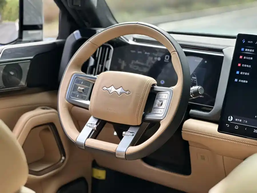 Used BYD Leopard 8 2025 Zhiyong flagship version 6 seats