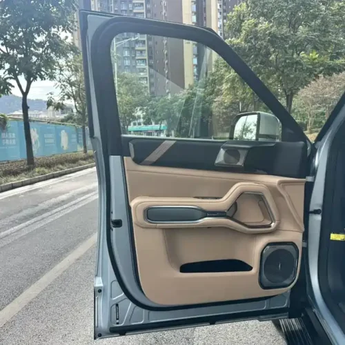 Used BYD Leopard 8 2025 Zhiyong flagship version 6 seats