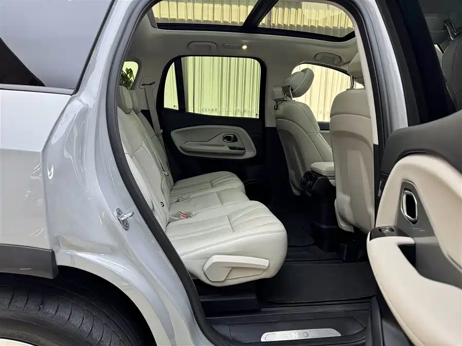 900x675_0_q87_c42_autohomecar__ChxpV2kkZI2ACx20AAHELutmsR0694.jpg.webp Used NIO ES8 2018 Founder Edition