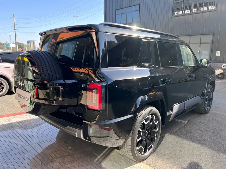 Used BYD Leopard 8 2025 Zhiyong flagship version 7 seats