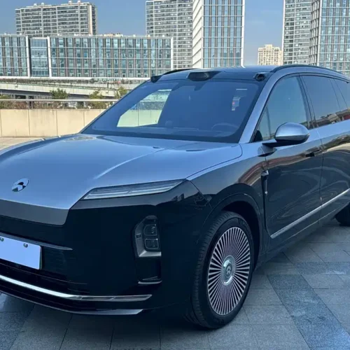 900x675_0_q87_c42_autohomecar__ChxpV2kmdwmAWl9zAAqLtLdRy-8416.jpg.webp Used NIO ES8 2026 seven-seater executive luxury version